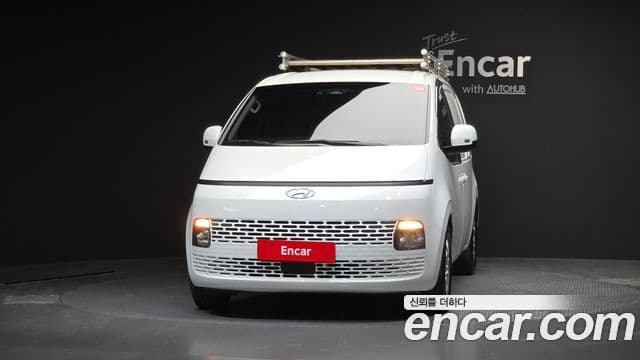 Hyundai Staria 2021 — Фото 3/20