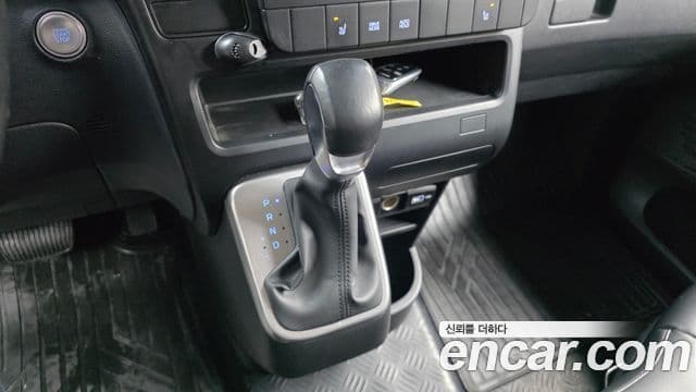 Hyundai Staria 2021 — Фото 9/20