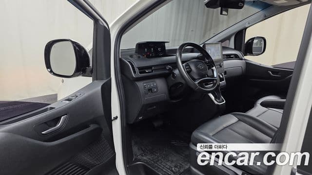 Hyundai Staria 2021 — Фото 10/20