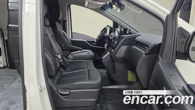 Hyundai Staria 2021 — Фото 11/20