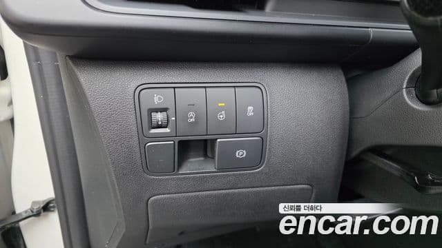 Hyundai Staria 2021 — Фото 18/20