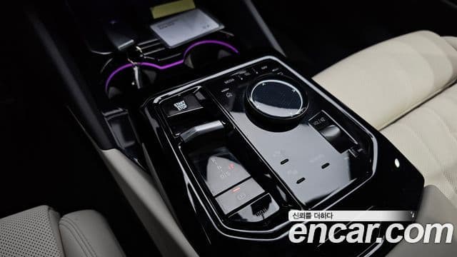BMW 5 Series 2025 — Photo 2/37