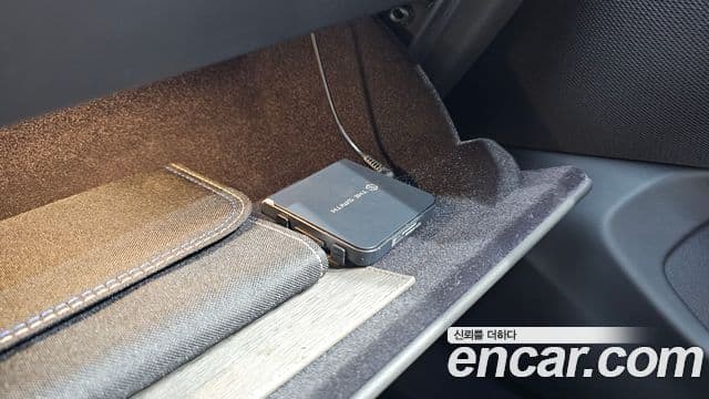 BMW 5 Series 2025 — Photo 27/37