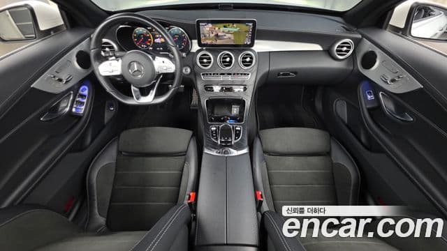 Mercedes-Benz C-Class 2023 — ფოტო 7/20