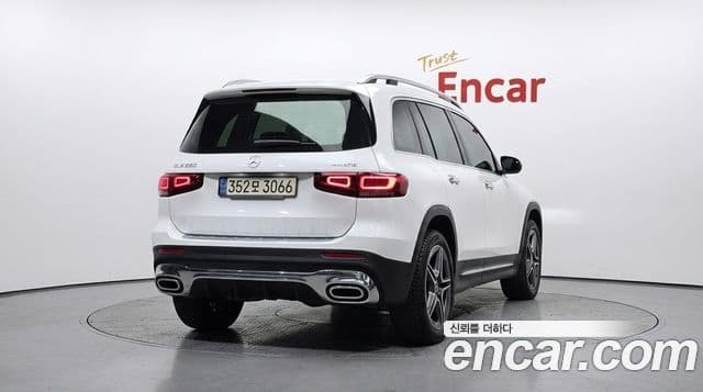 Mercedes-Benz GLB-Class 2021 — ფოტო 4/20