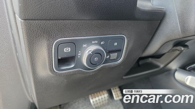 Mercedes-Benz GLB-Class 2021 — ფოტო 20/20
