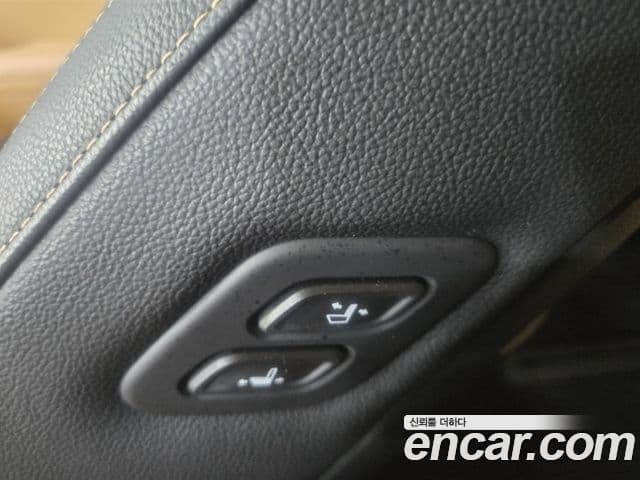 Kia Carnival 2023 — Şəkil 14/20