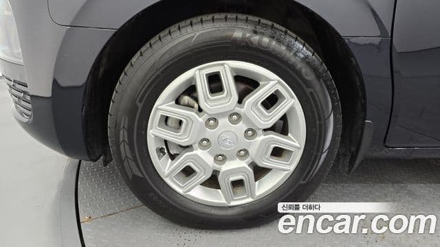 Hyundai Staria 2022 — ფოტო 5/20