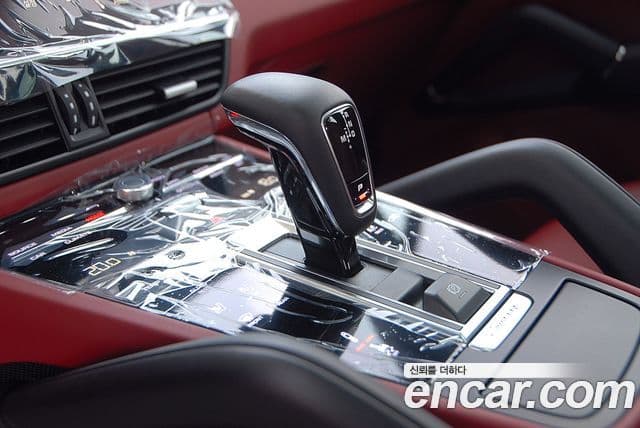 Porsche Cayenne 2023 — Photo 12/20