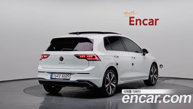 Volkswagen Golf 2026 — ფოტო 2/20