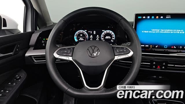 Volkswagen Golf 2026 — ფოტო 13/20