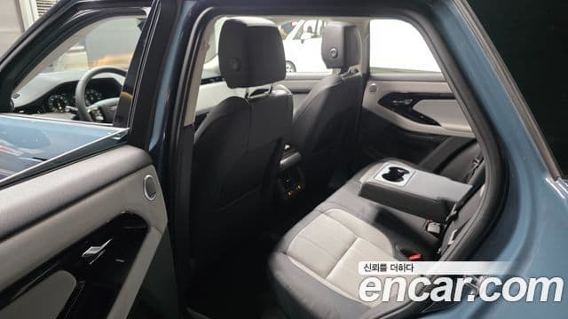 Land Rover Range Rover Evoque 2024 — ფოტო 10/20