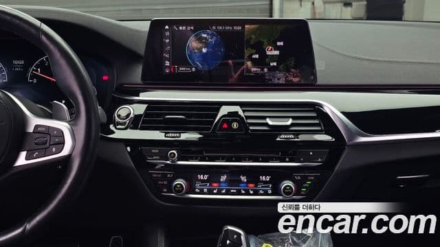 BMW 5 Series 2019 — Şəkil 14/20