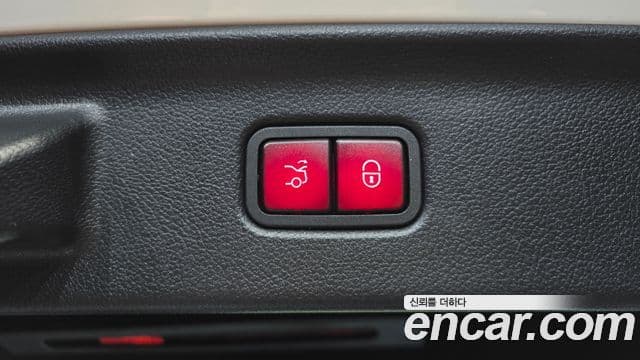Mercedes-Benz S-Class 2022 — Photo 2/36