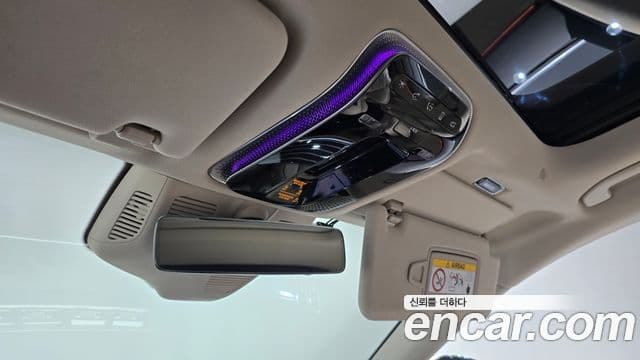 Mercedes-Benz S-Class 2022 — Photo 9/36