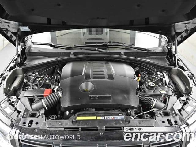 Land Rover Range Rover Velar 2025 — Фото 5/20
