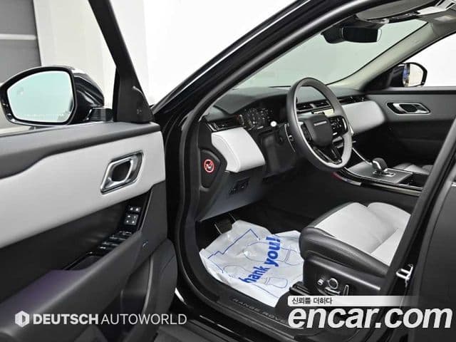Land Rover Range Rover Velar 2025 — Фото 10/20