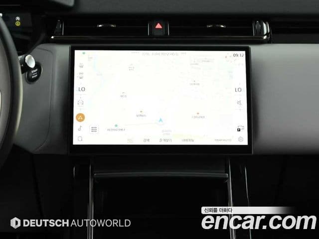 Land Rover Range Rover Velar 2025 — Фото 13/20