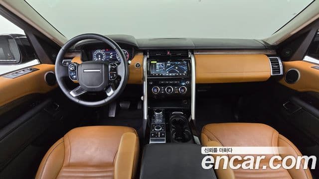 Land Rover Discovery 5 2020 — ფოტო 7/20