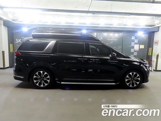 Kia Carnival 2022 — Фото 3/20