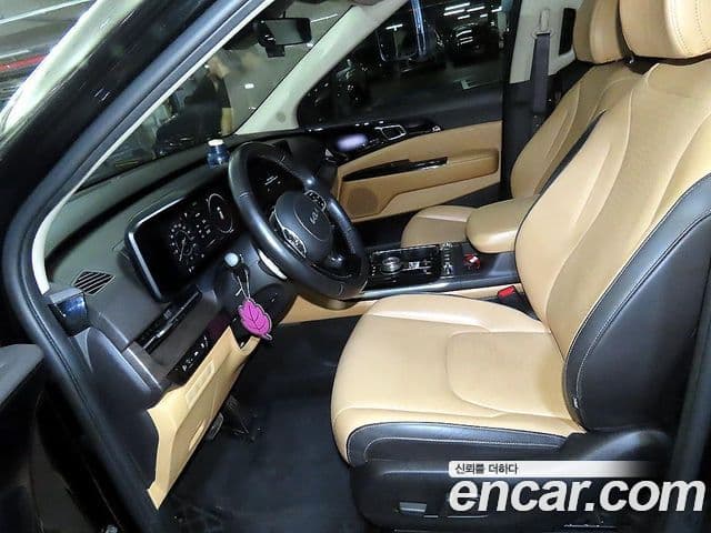 Kia Carnival 2022 — Фото 6/20