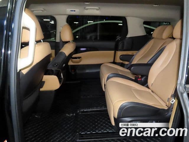 Kia Carnival 2022 — Фото 7/20
