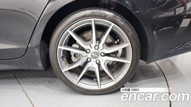 Genesis G70 2021 — ფოტო 19/40