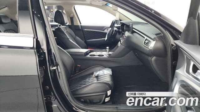 Genesis G70 2021 — ფოტო 31/40