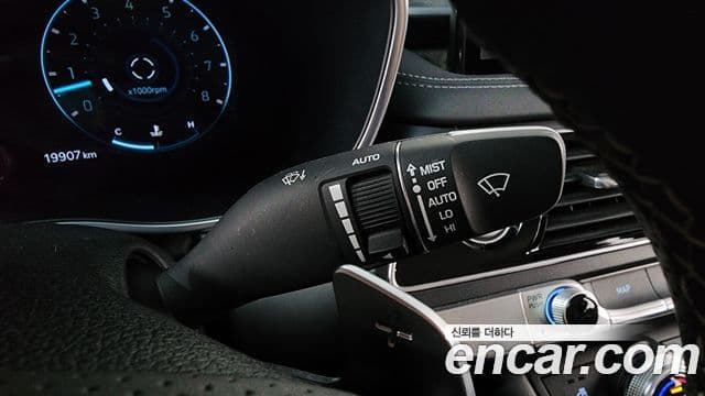Genesis G70 2021 — ფოტო 37/40
