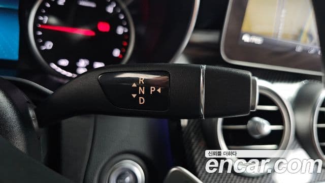 Mercedes-Benz C-Class 2019 — фото 9 из 20