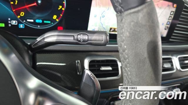Mercedes-Benz GLE-Class 2023 — Photo 11/20