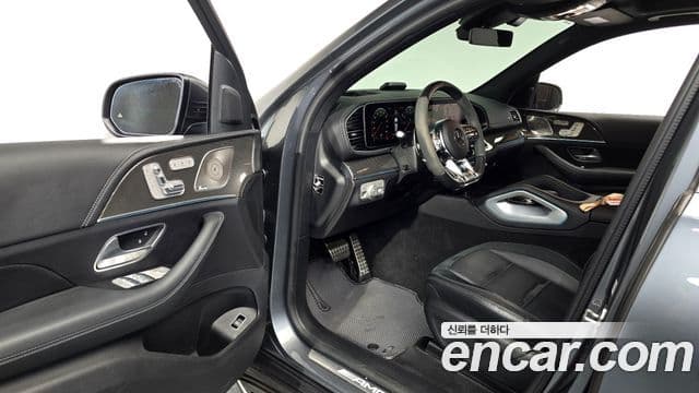 Mercedes-Benz GLE-Class 2023 — Photo 7/20