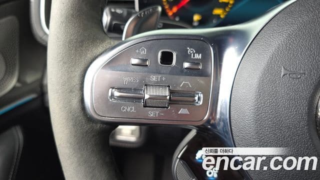 Mercedes-Benz GLE-Class 2023 — Photo 15/20