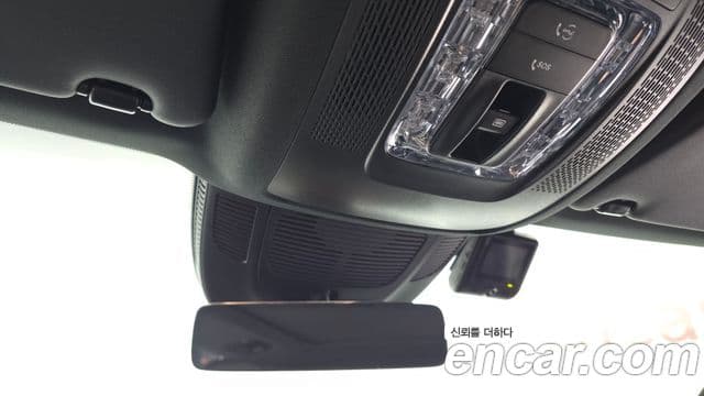 Mercedes-Benz GLE-Class 2023 — Photo 10/20