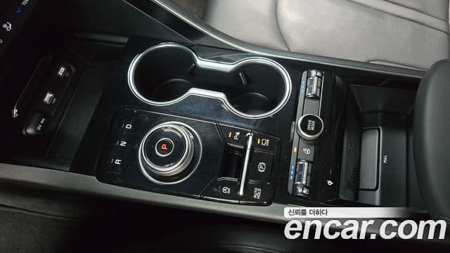 Kia K5 2023 — ფოტო 9/20