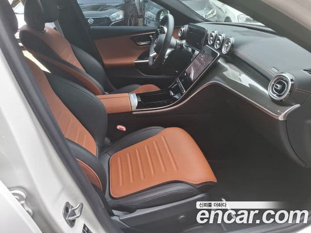 Mercedes-Benz C-Class 2025 — ფოტო 11/20