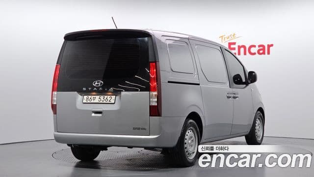 Hyundai Staria 2021 — Şəkil 2/20