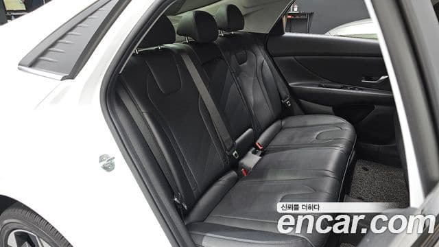 Hyundai Avante 2021 — ფოტო 11/20