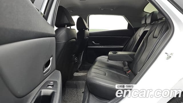 Hyundai Avante 2021 — ფოტო 12/20