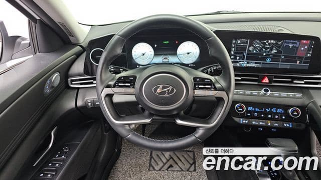 Hyundai Avante 2021 — ფოტო 13/20