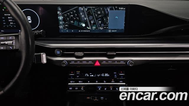 Hyundai Grandeur 2023 — ფოტო 14/20