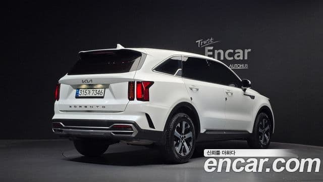 Kia Sorento 2022 — Фото 2/20
