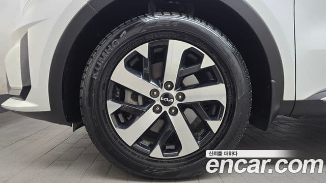 Kia Sorento 2022 — Фото 5/20