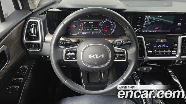 Kia Sorento 2022 — Фото 12/20