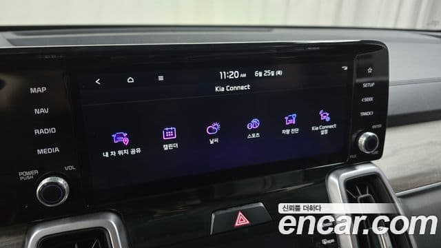 Kia Sorento 2022 — Фото 17/20