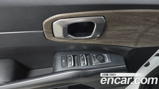 Kia Sorento 2022 — Фото 18/20