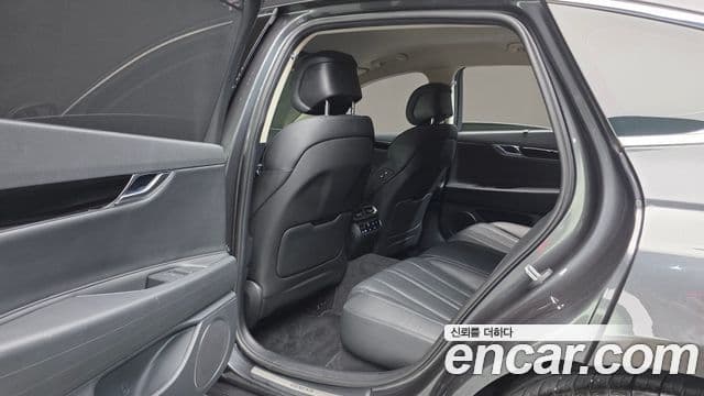Genesis Electrified G80 2021 — ფოტო 17/20