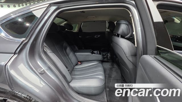 Genesis Electrified G80 2021 — ფოტო 19/20