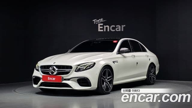 Mercedes-Benz E-Class 2018 — Фото 1/20