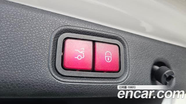 Mercedes-Benz E-Class 2018 — Şəkil 14/32